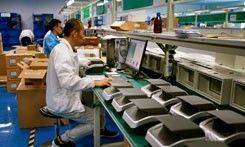 Máquina de lectura de pasaportes clásica para controles de documentos en el aeropuerto Profundidad de color de 24 bits